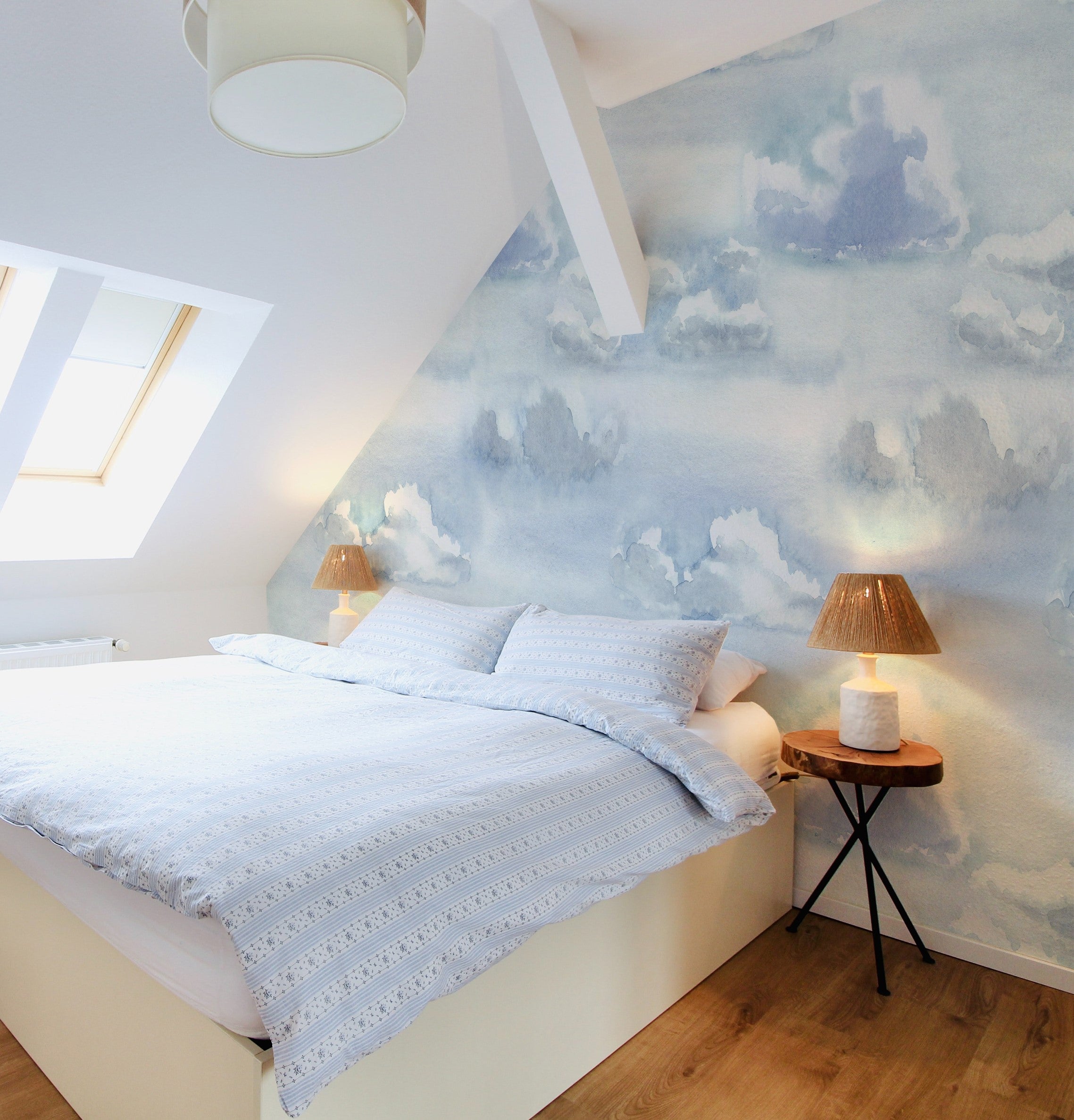 Wallpaper Trends of 2023: Transform Your Bedroom Into a Happy Place