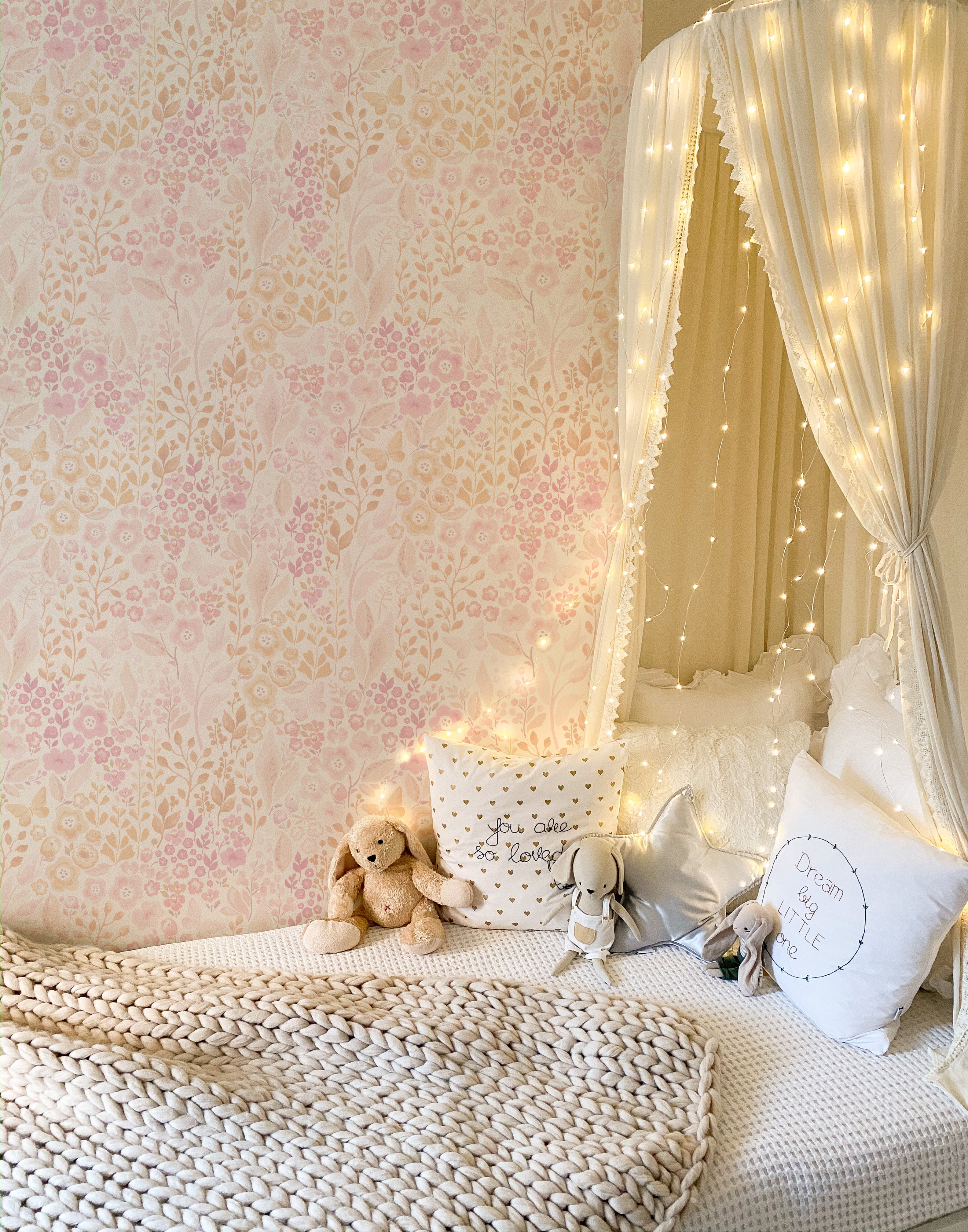 6 Pink Wallpaper Ideas For Kids' Rooms